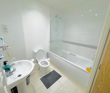 Room in a Shared Flat, Centreway, IG1 - Photo 5