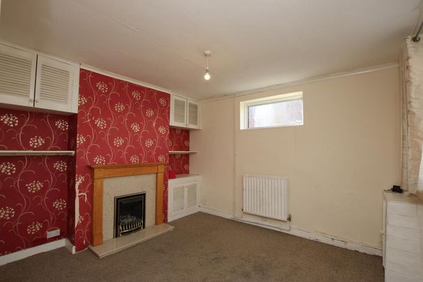 3 bedroom terraced house to rent - Photo 1