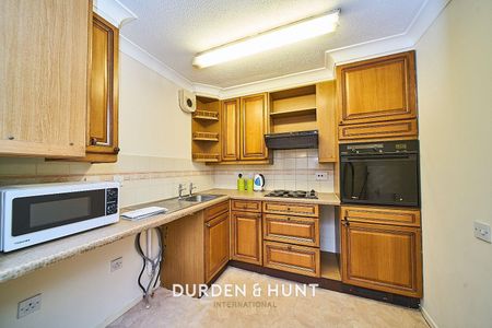 High Road, London - Photo 3