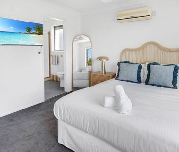 Broadbeach Waters - Photo 6