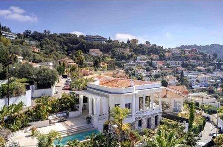 Location Maison 8 pièces 253m² NICE 06300 - Photo 2