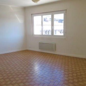 Location - Appartement - 4 pièces - 104.98 m² - labastide St Pierre - Photo 1