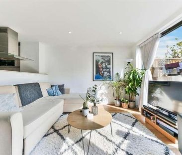 Hawthorne Crescent, Greenwich, London, SE10 - Photo 5