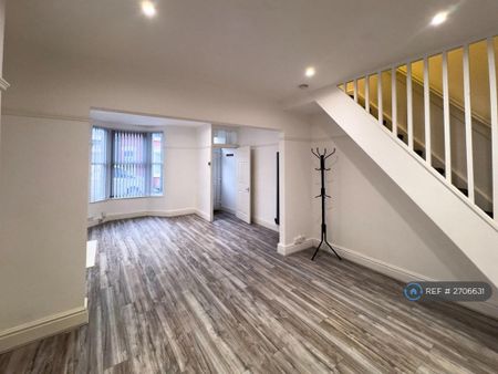 2 bedroom terraced house to rent - Photo 2