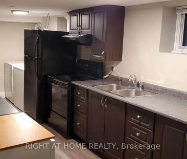 130 PRINCE CHARLES DRIVE - Photo 3