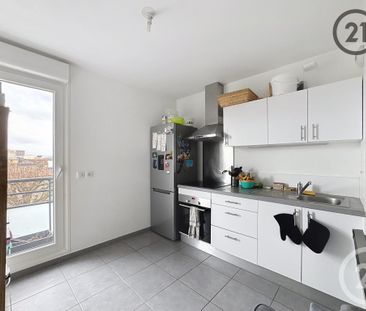 Location Appartement 3 pièces 65m² LA NEUVILLETTE 51100 - Photo 3