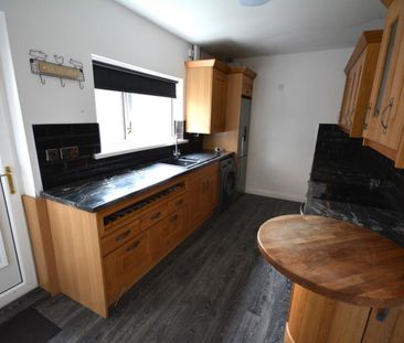 2 bedroom House To Let - Photo 4