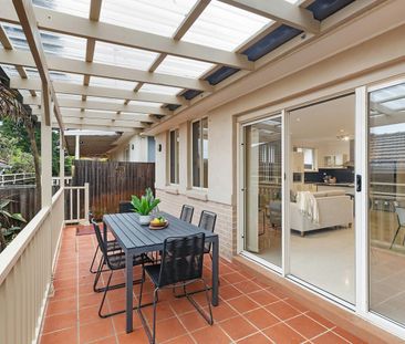 Low-Maintenance Family Home in Carlingford West Catchment - Photo 2