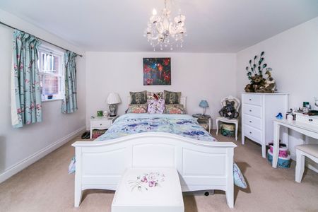 2 bedroom apartment to rent - Photo 4