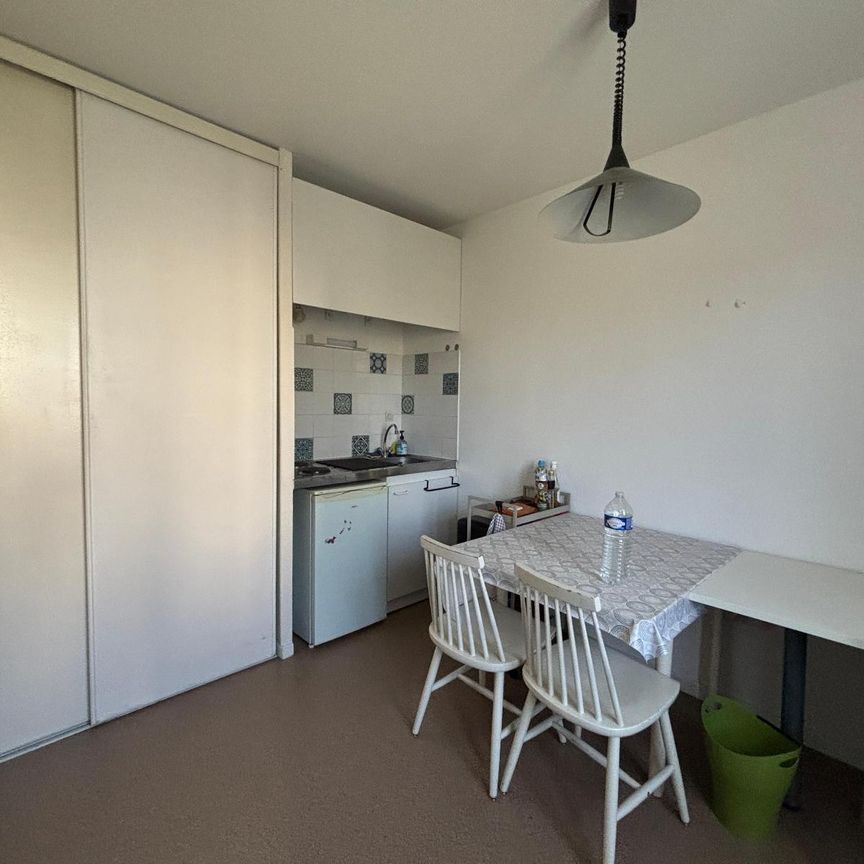 Location Appartement 1 pièce 21m² VALENCE 26000 - Photo 1