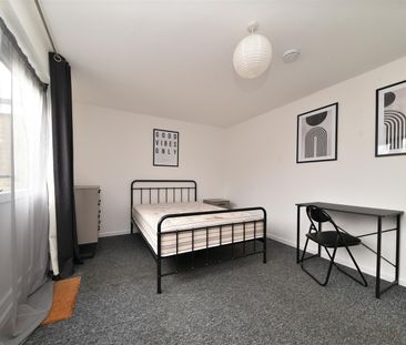 Wisden Road, Stevenage, SG1 - Photo 2