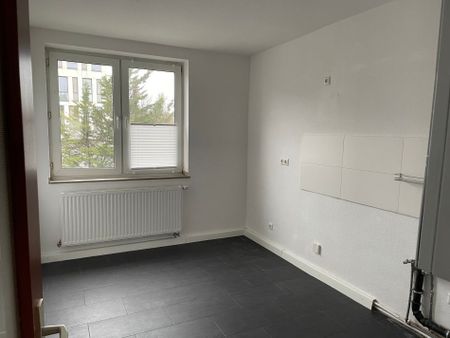 Nähe Tivoli - helle, WG-geeignete 3-Zimmer-Wohnung - Photo 2