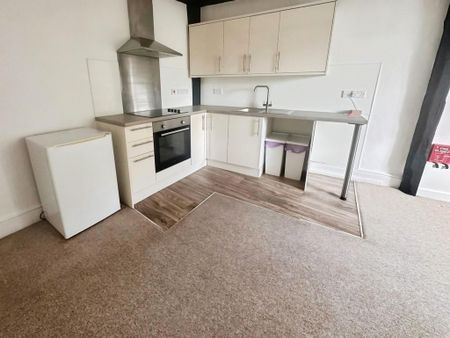 2 bedroom flat to rent - Photo 4