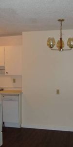 1 BDR-Welcome to Pine Manor clean & professionally managed - Photo 4