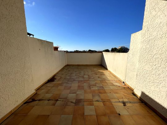 À louer - Carro Studio + mezzanine avec terrasse, aperçu mer et garage , - Photo 1