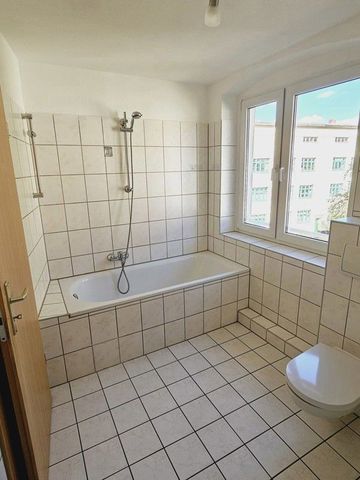 Helle und freundliche Wohnung! - Foto 3