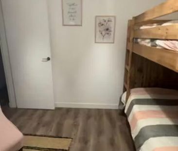 Calle de Miguel Hernández, Barcelona, Catalonia 08042 - Photo 3