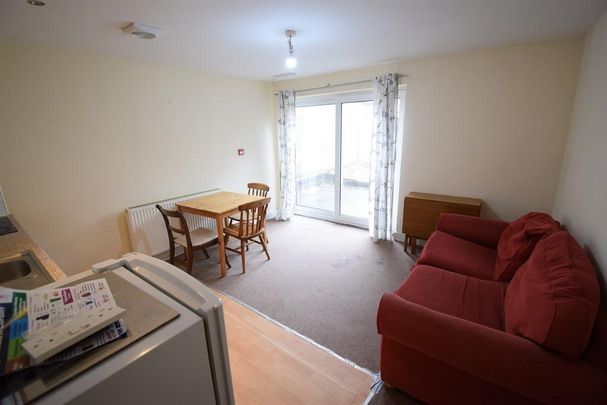 2 bedroom house to rent - Photo 1