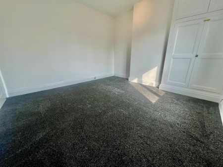 5 bedroom detached house to rent - Photo 5