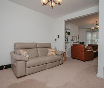 4 bedroom terraced house to rent - Photo 1