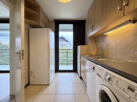 Appartement - à louer - Photo 2