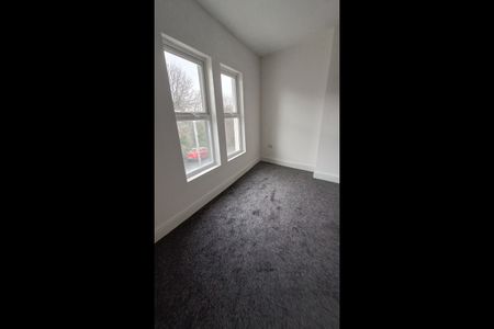 5 Bed Terraced House, Kings Road, L20 - Photo 4