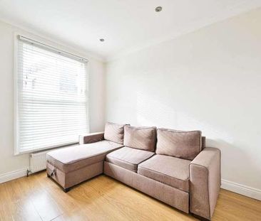 Belgrave Gardens, St John's Wood, NW8 - Photo 5