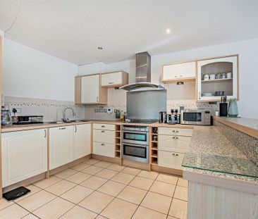 Squires House, Smiths Wharf, Wantage - Photo 6