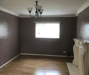 2 bedroom semi-detached house to rent - Photo 2