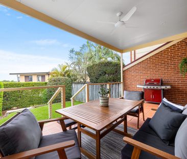 Modern Lifestyle Townhouse in Prized Location - Photo 1