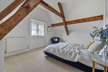 3 bedroom flat to rent - Photo 3