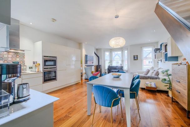 3 bedroom flat to rent - Photo 1