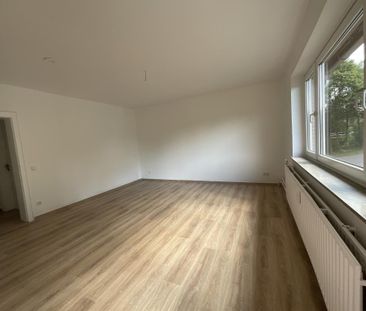 Hereinspaziert in Ihre zentrumsnahe Wohnung, welches über 4 Zimmer ... - Foto 2