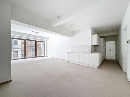 JOURDAN: Beautiful new 4 bedroom apartment - Photo 3