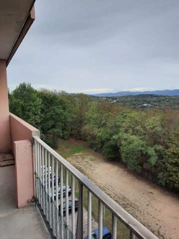 Location Appartement 2 pièces 54m² STE FOY LES LYON 69110 - Photo 2