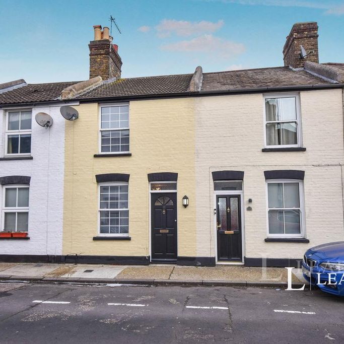 2 bedroom terraced house to rent - Photo 1