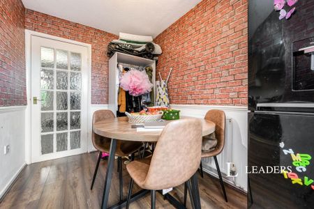 2 bedroom house to rent - Photo 3