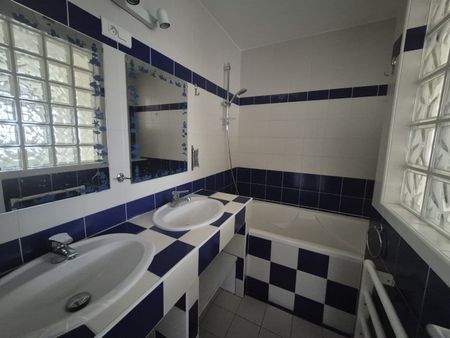 Location Appartement 3 pièces 48m² VALENCIENNES 59300 - Photo 4