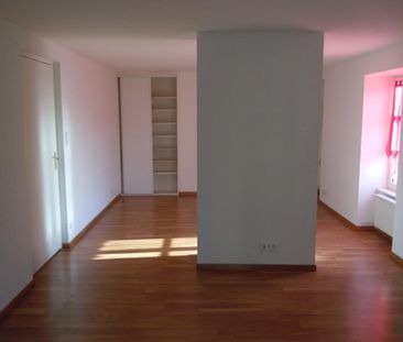 Location Appartement 4 pièces 92m² MACON 71000 - Photo 1