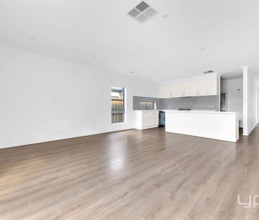 Well presented 3 bed 2 bath home - Photo 6