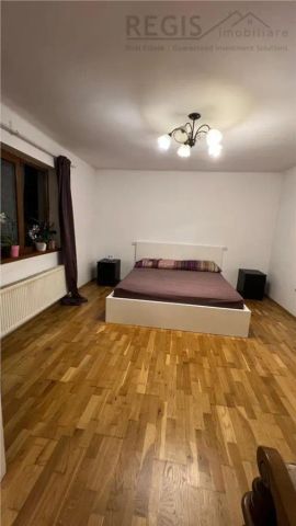 Casa de inchiriat cu 3 camere | Centrul Vechi - Photo 2