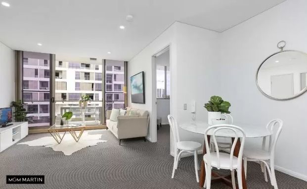 MGM MARTIN - AIR CONDITIONED TWO BEDROOM APARTMENT - Photo 1