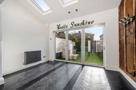 3 bed terraced house to rent in Wilton Street, Manchester, M45 - Photo 3