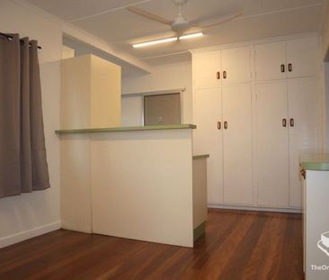 NEAT AND TIDY, SUPER CONVENIENT LOCATION! - Photo 6