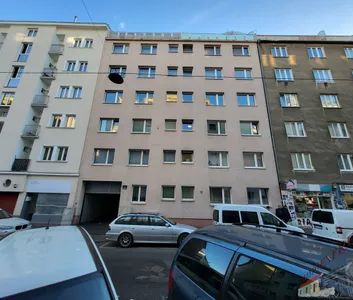 Familienwohnung / 3er Wohngemeinschaft ( WG ) ERSTBEZUG nahe U-Bahn U1 - Foto 1