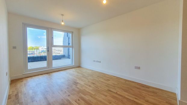 Boston House, Park Place, Stevenage - Photo 1