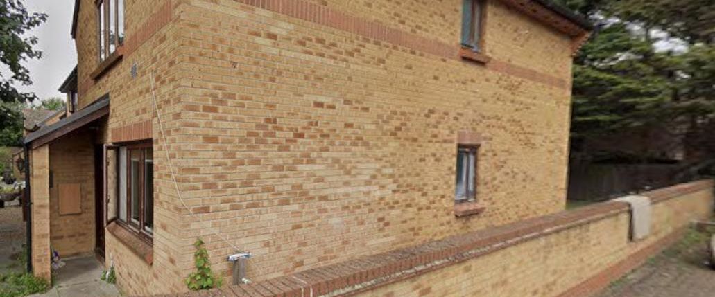 Wharf Road, Grays RM17, London - Photo 1