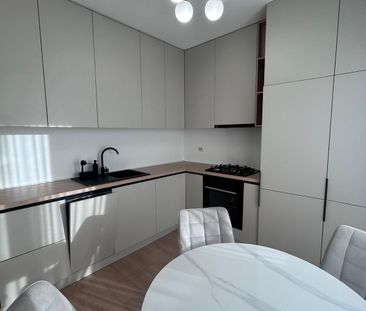 Casă tip duplex cu 4 camere, terasă și grădină, – zona Avram Iancu - Photo 2