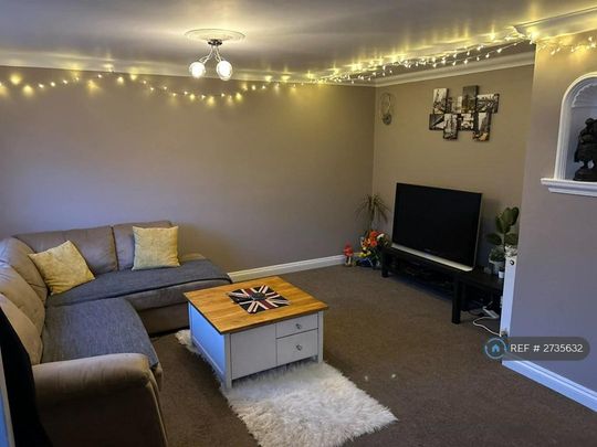 3 bedroom terraced house to rent - Photo 1