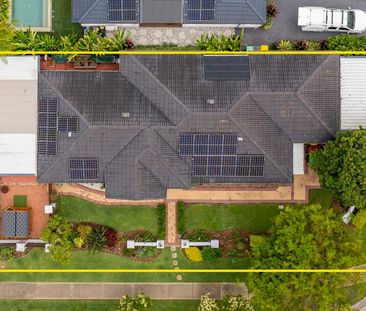 2 Lakes Circuit, Burleigh Waters, Qld 4220 - Photo 2